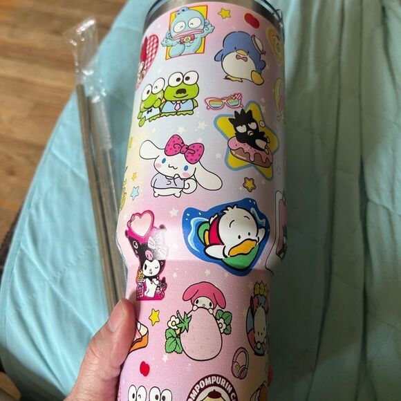 Sanrio Characters 40 Oz Tumbler Hot/Cold - Picture 3 of 12